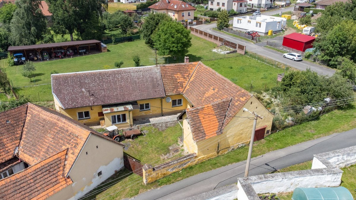 Photo 4 - House for sale · Family house · 290 m² · 3 rooms