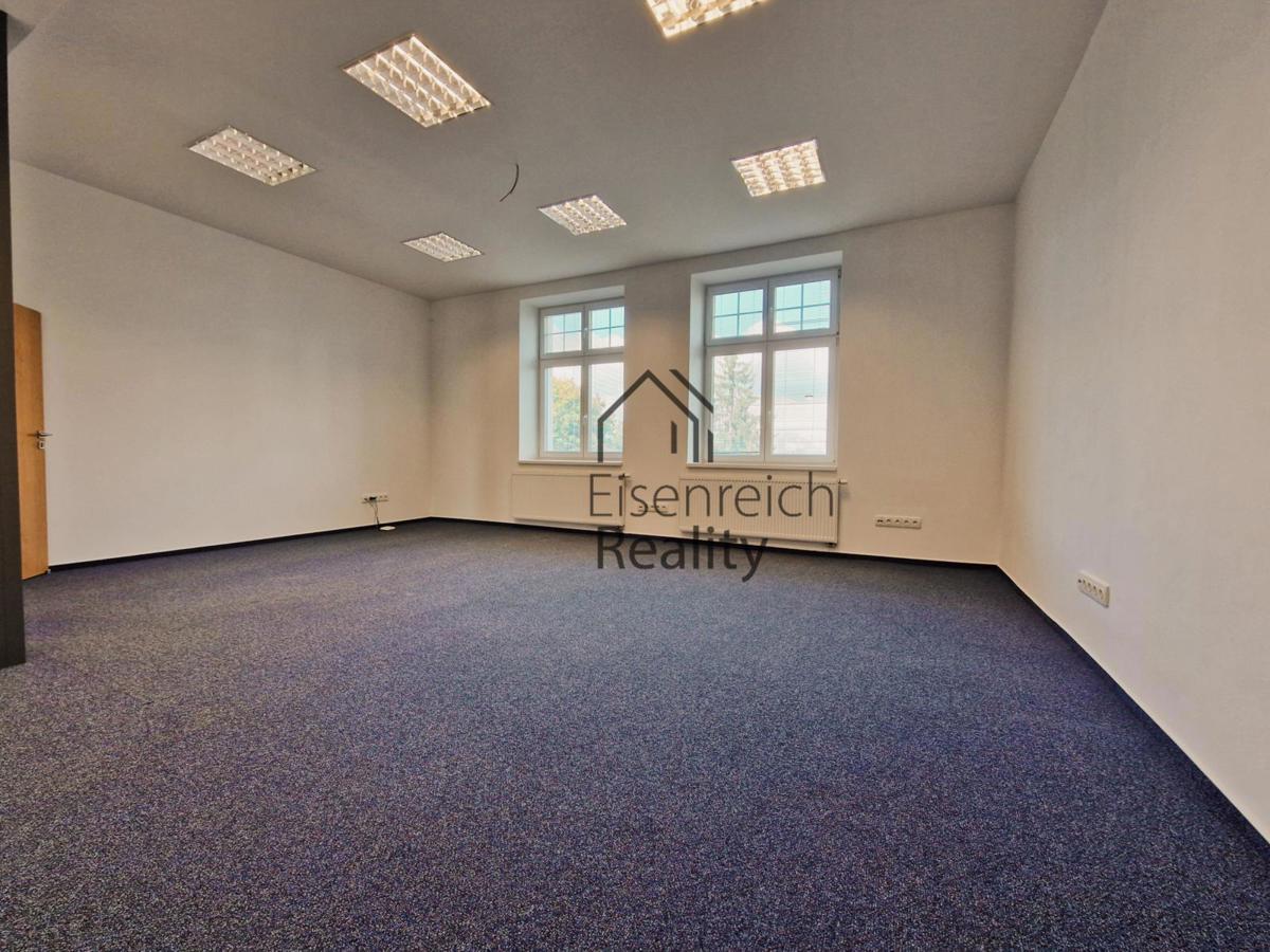 Fotografie 3 - Pronájem komerční nemovitosti · Kancelář · 250 m²