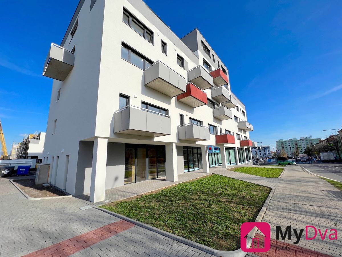 Fotografie 3 - Pronájem komerční nemovitosti · Obchodní prostor · 216 m²