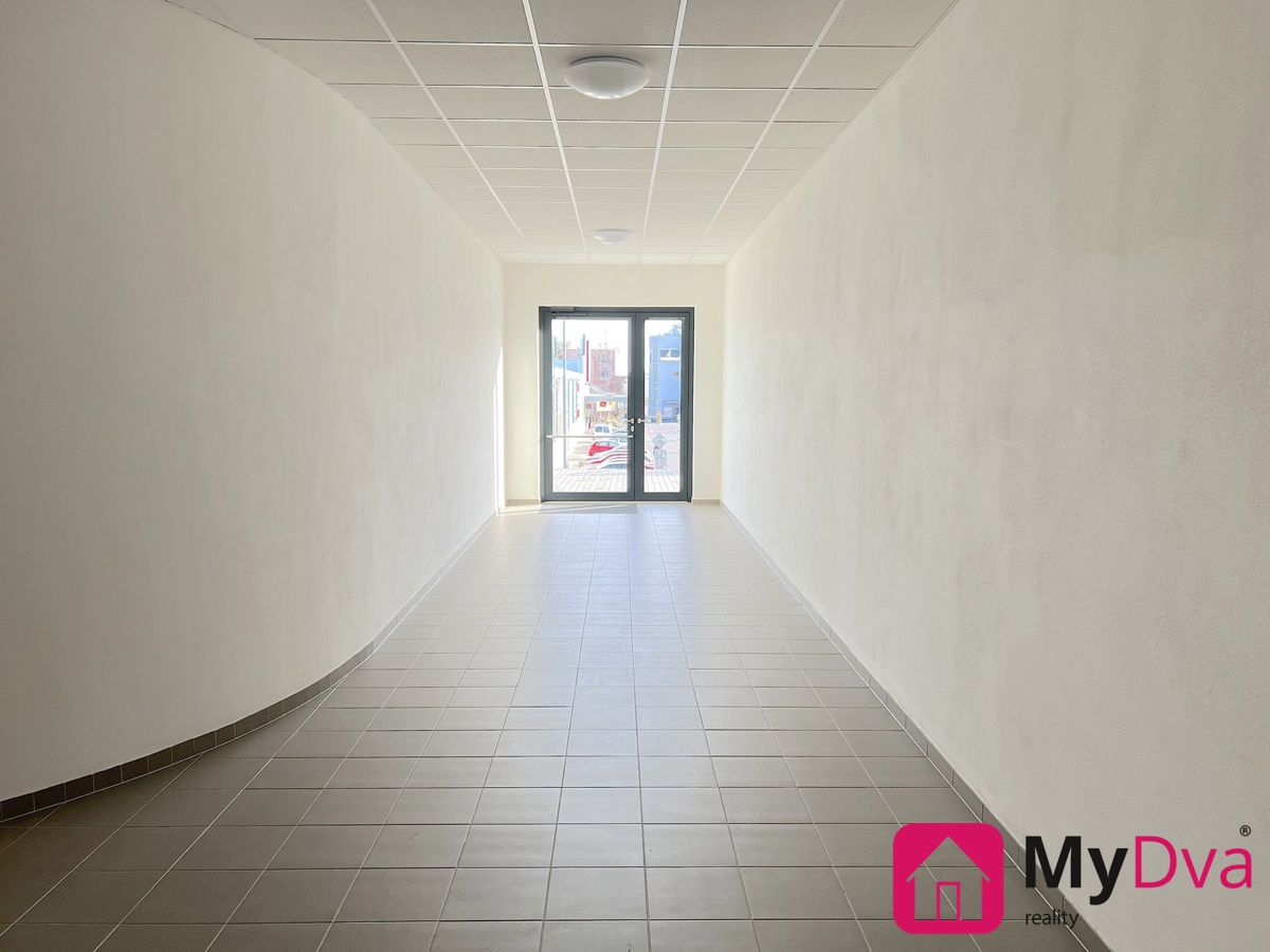 Fotografie 4 - Pronájem komerční nemovitosti · Obchodní prostor · 216 m²