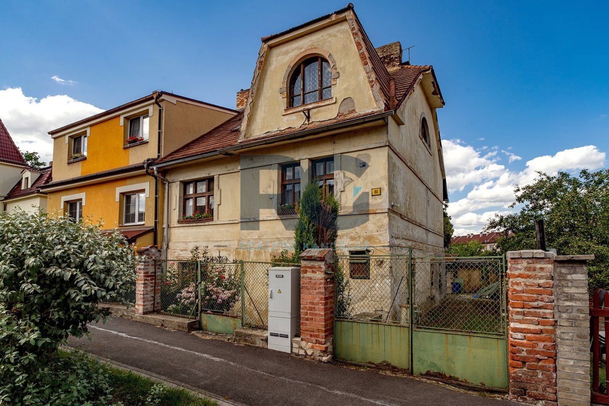 Фото 1 - Продаж будинку · Сімейний будинок · 151 m² · 4 кімнати