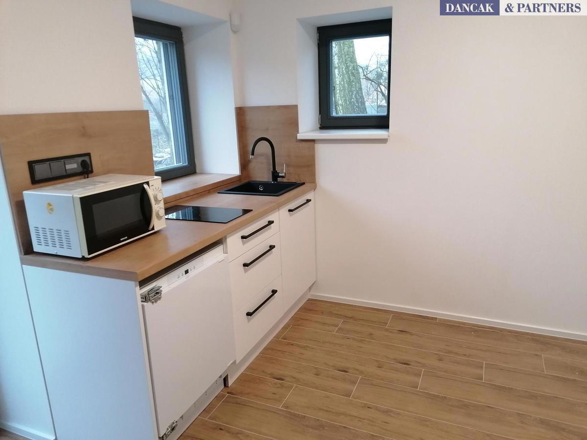 Hình ảnh 1 - Căn hộ cho thuê · 2+kk · 37 m²