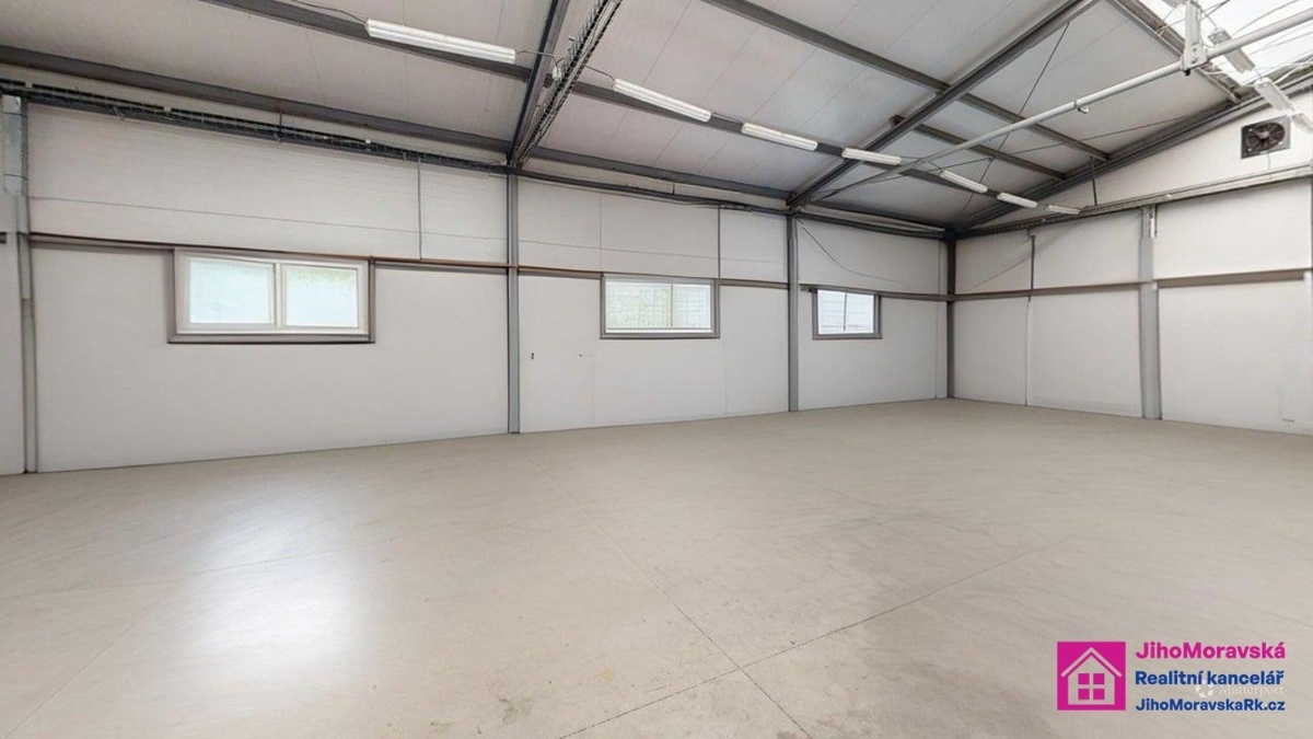 Photo 4 - Commercial property for rent · Warehouse · 200 m²
