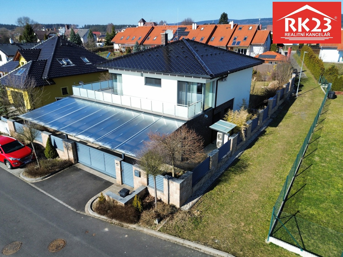 Фото 2 - Продаж будинку · Сімейний будинок · 187 m² · 5 кімнат