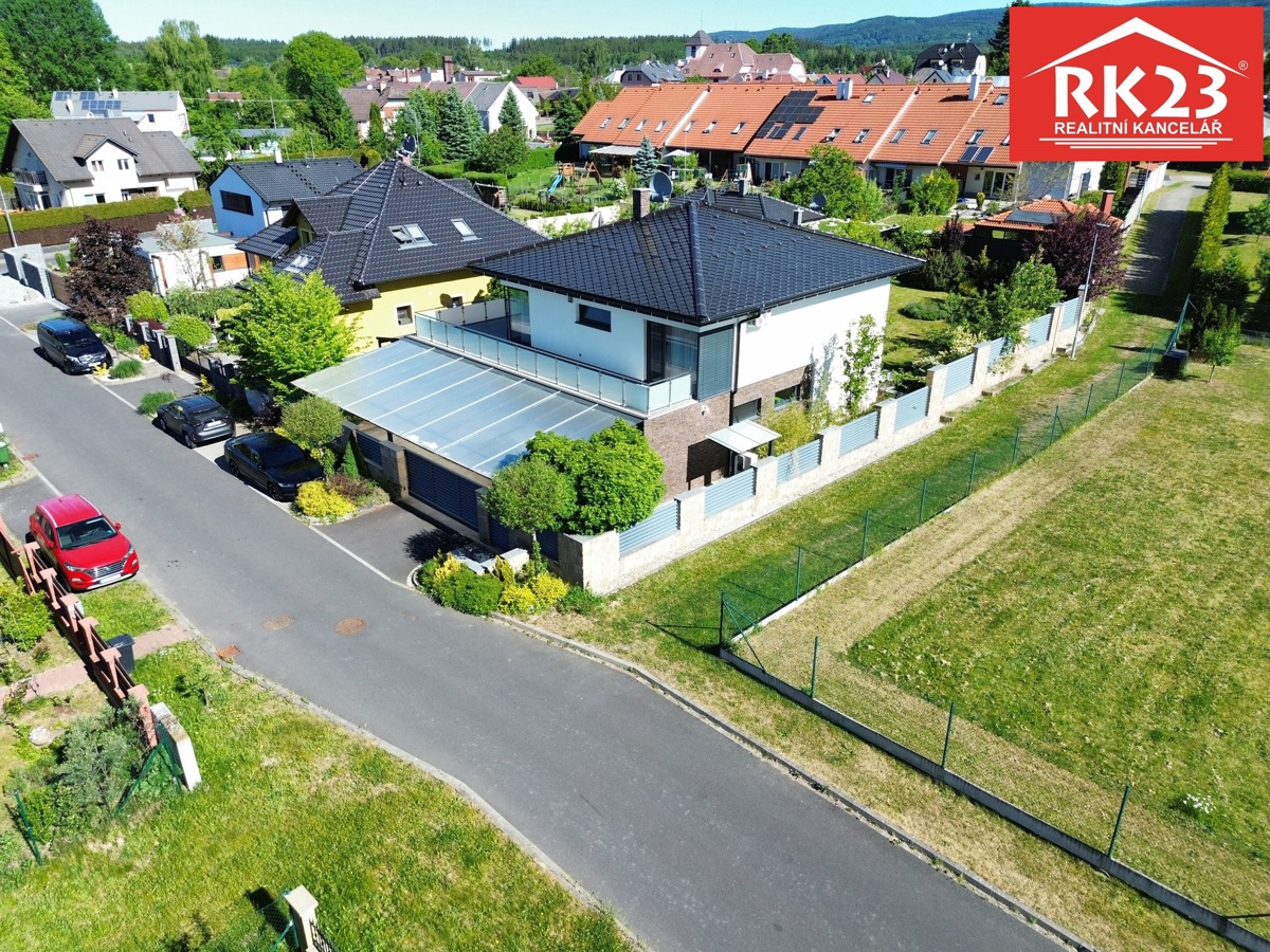 Fotografie 1 - Prodej domu · Rodinný · 187 m² · 5 pokojů