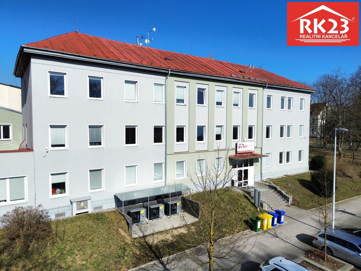 Photo 1 - Commercial property for rent · Office · 19 m²