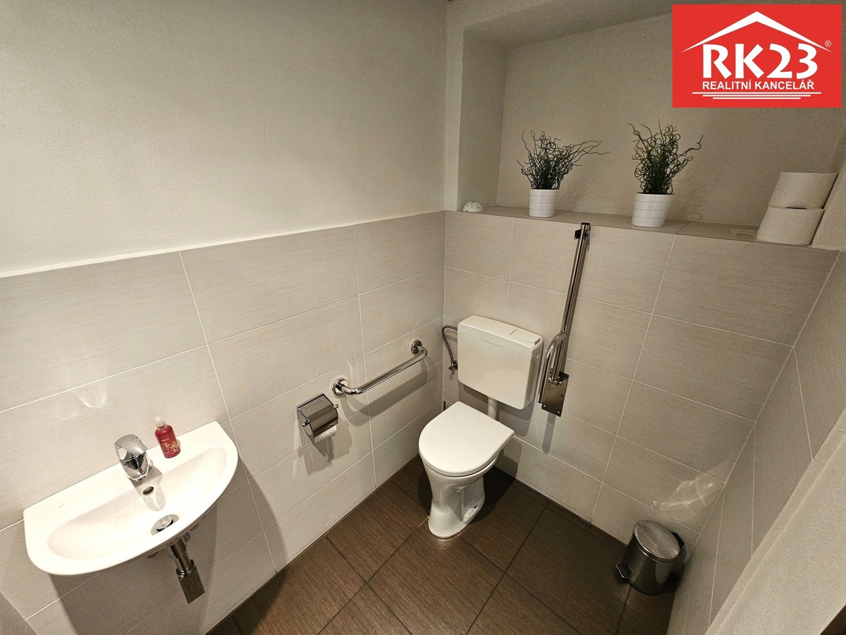 Photo 4 - Commercial property for rent · Beauty salon · 40 m²