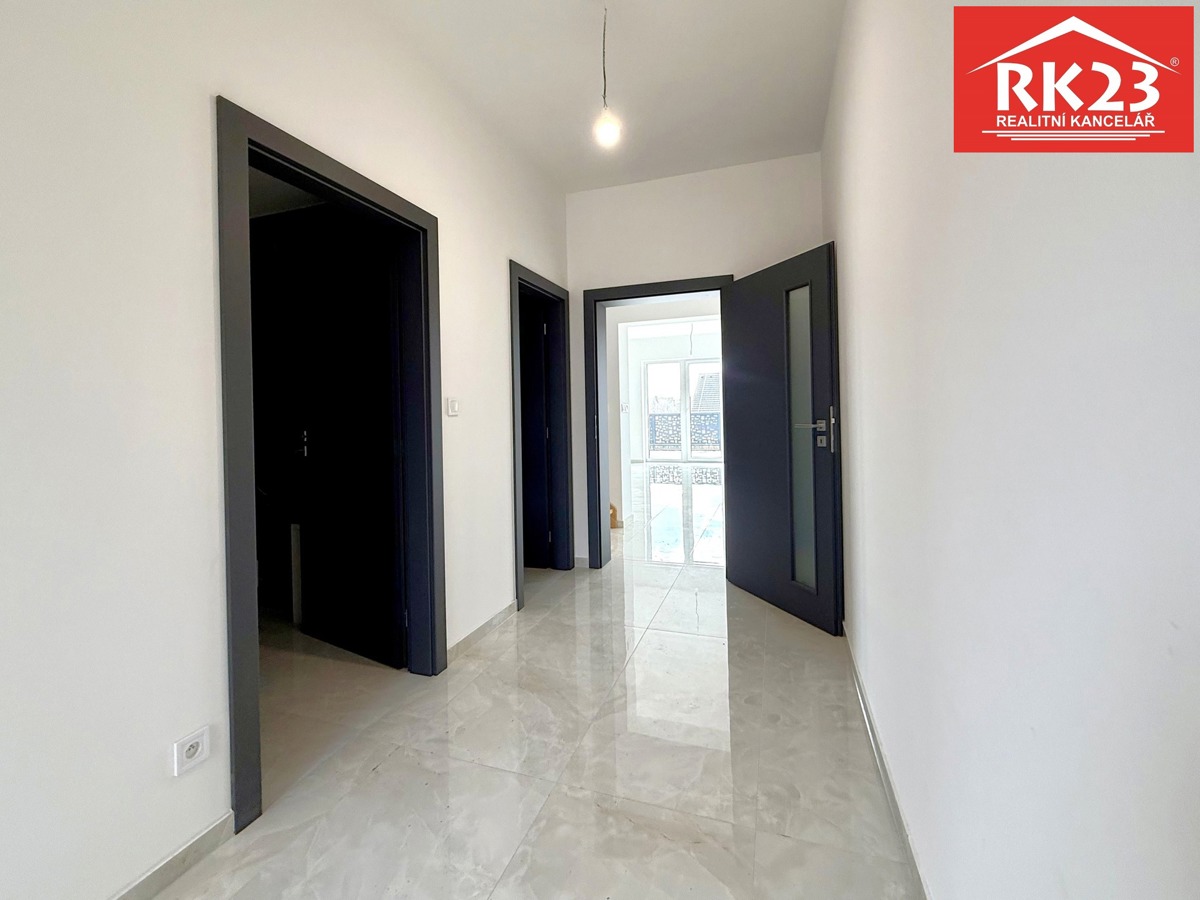Фото 4 - Продаж будинку · Сімейний будинок · 200 m² · 5 кімнат