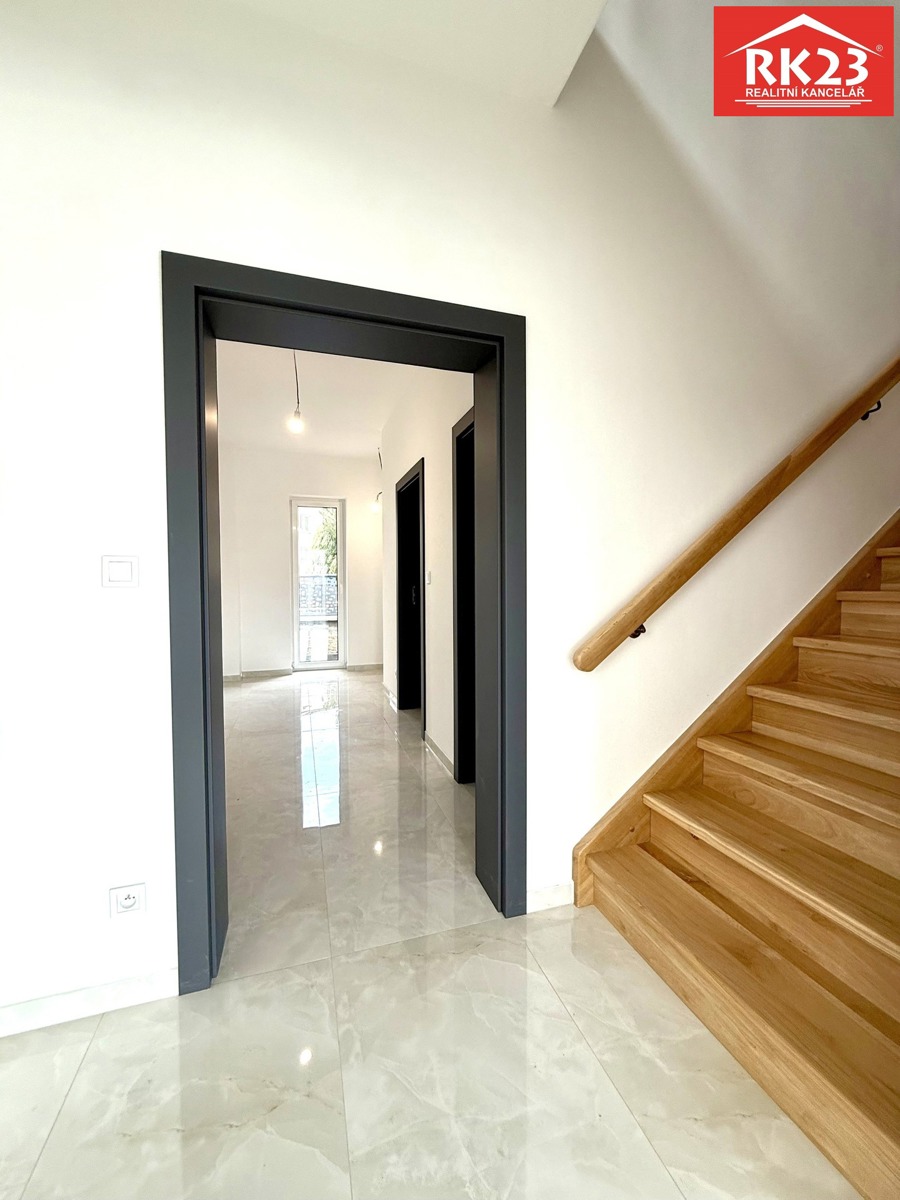 Фото 3 - Продаж будинку · Сімейний будинок · 200 m² · 5 кімнат