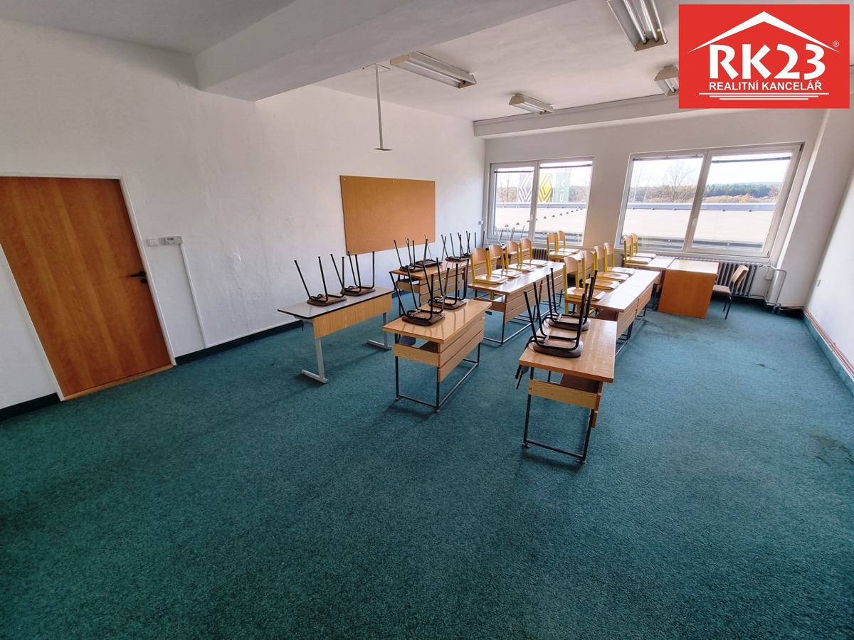 Photo 1 - Commercial property for rent · Office · 52 m²