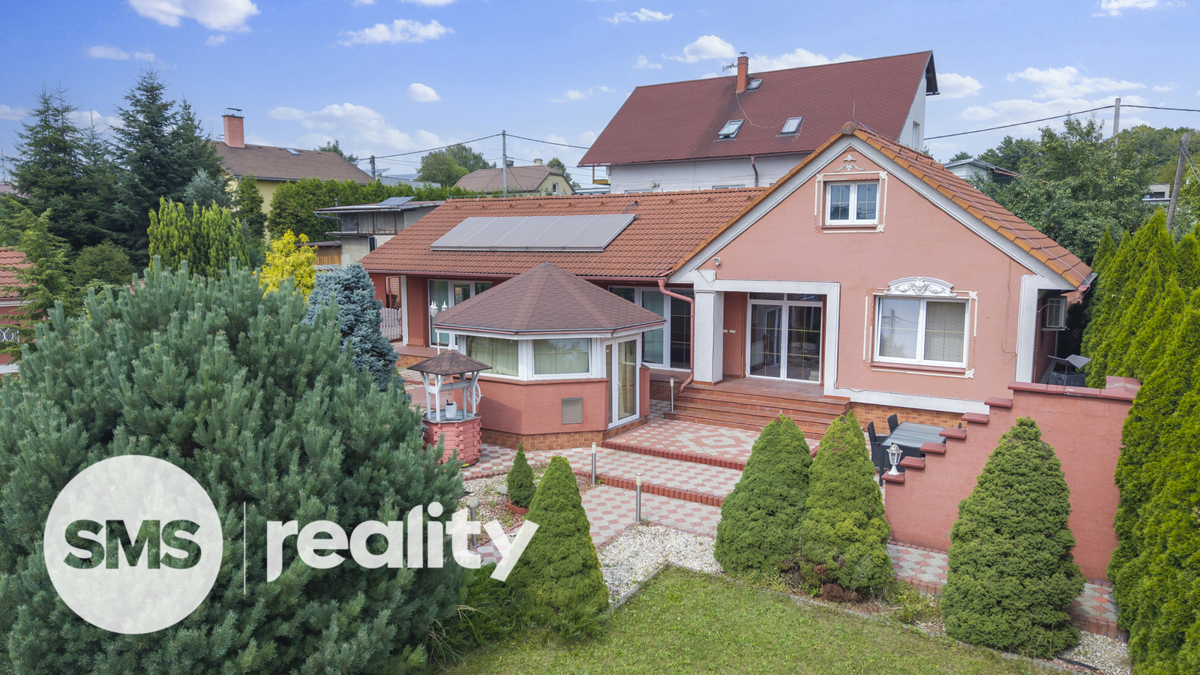 Фото 2 - Продажа дома · Семейный дом · 220 m²