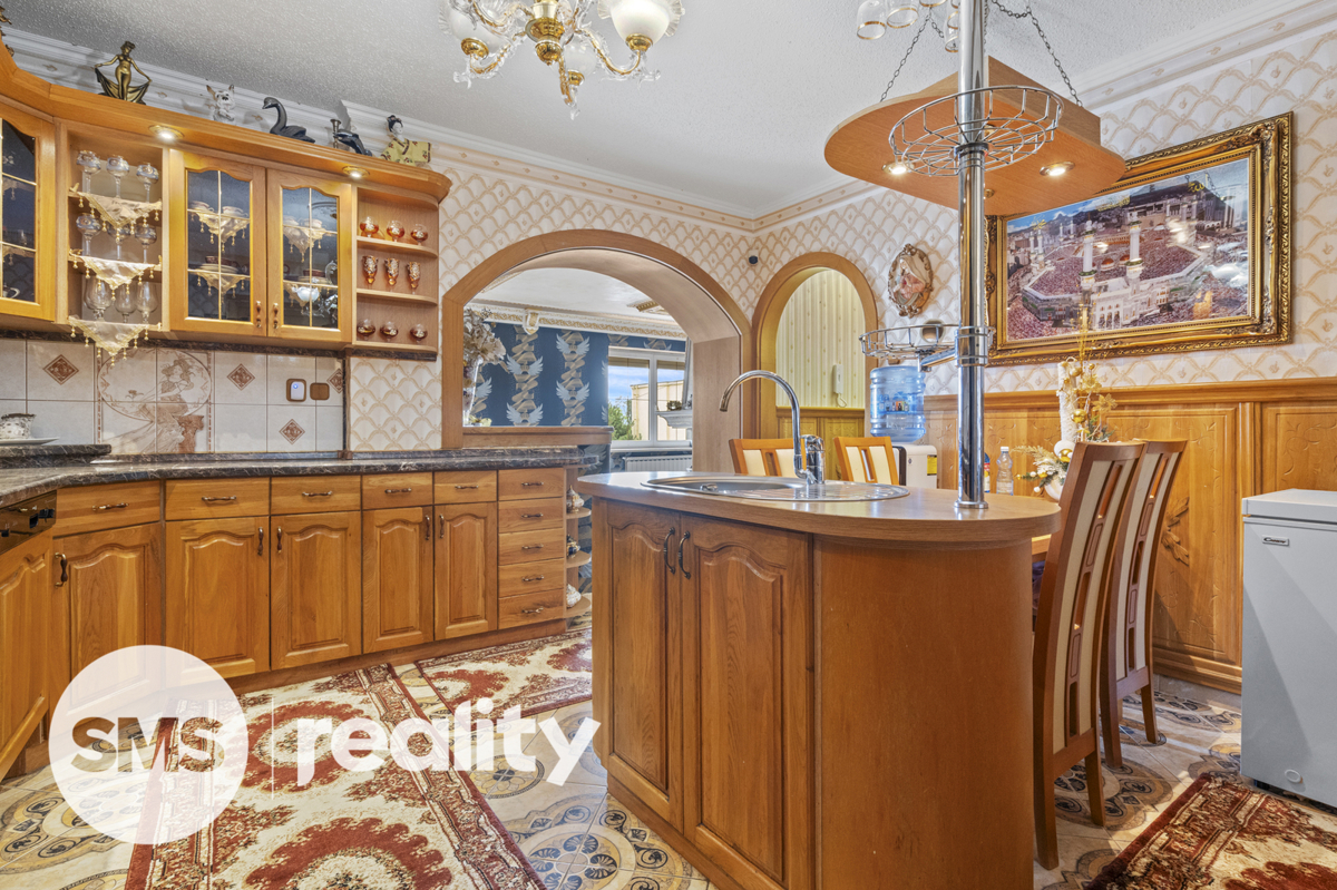 Фото 4 - Продажа дома · Семейный дом · 220 m²