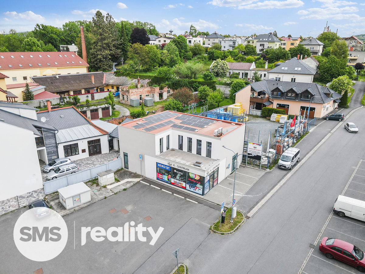Photo 1 - Commercial property for rent · 300 m²