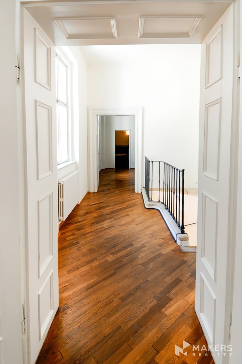 Hình ảnh 2 - Căn hộ cho thuê · 4+kk · 178 m²