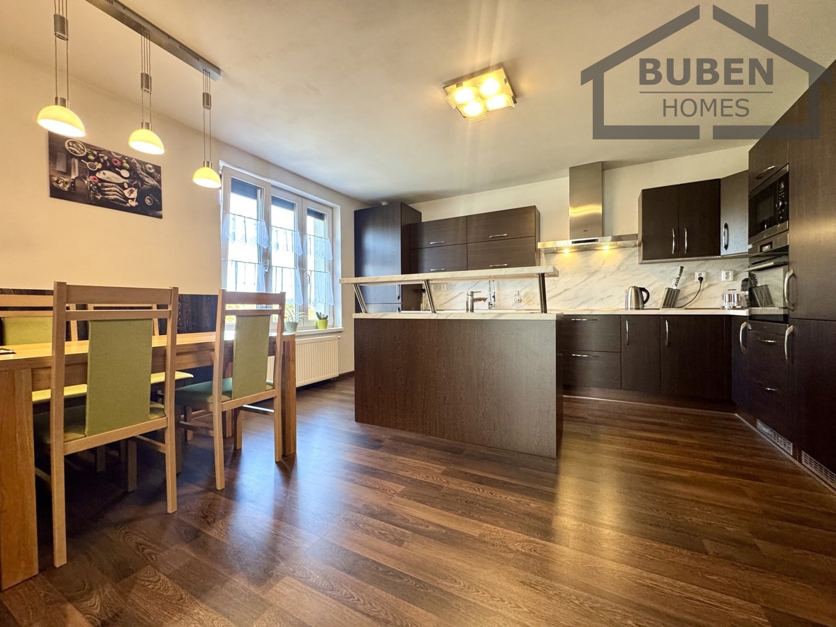 Фото 3 - Продаж будинку · Сімейний будинок · 414 m² · 5 кімнат