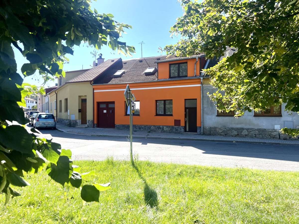 Photo 1 - House for sale · Family house · 180 m² · 5 rooms