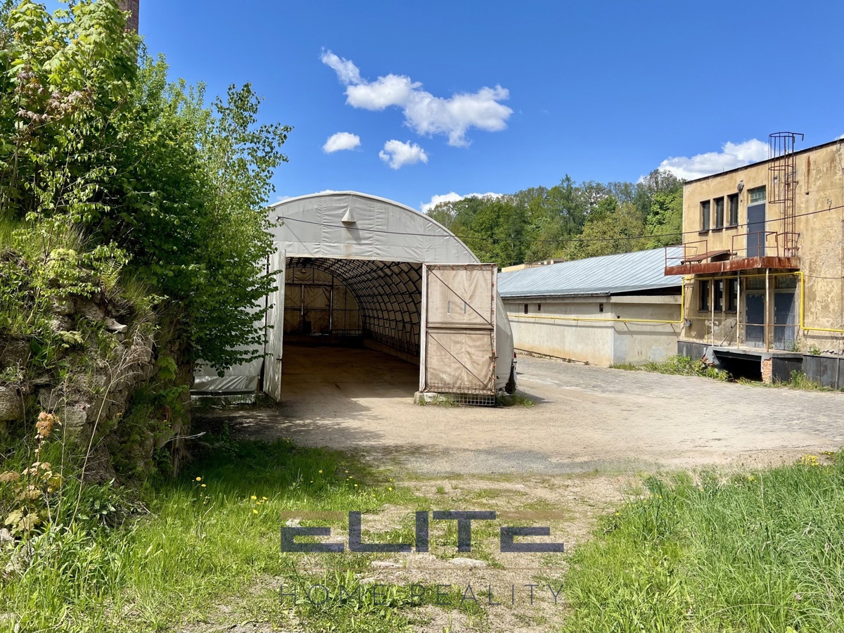Photo 2 - Commercial property for rent · 300 m²