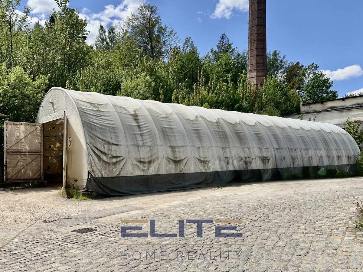 Photo 1 - Commercial property for rent · 300 m²