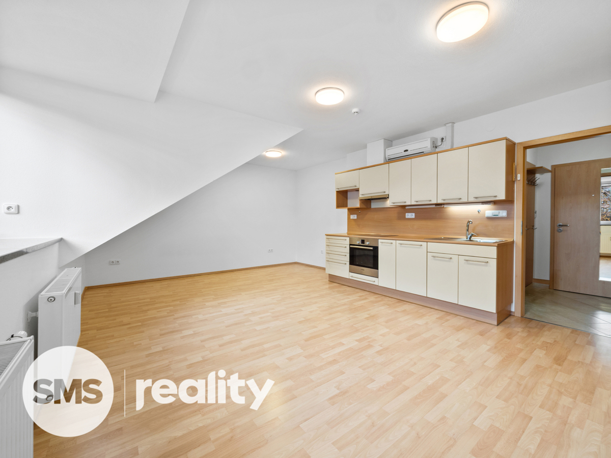 Photo 3 - Apartment for rent · 1+kk · 34 m²
