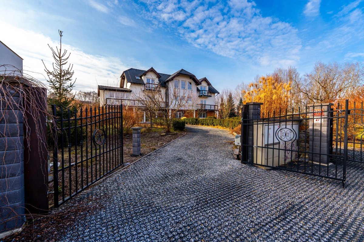 Фото 2 - Продаж будинку · Вілла · 497 m²