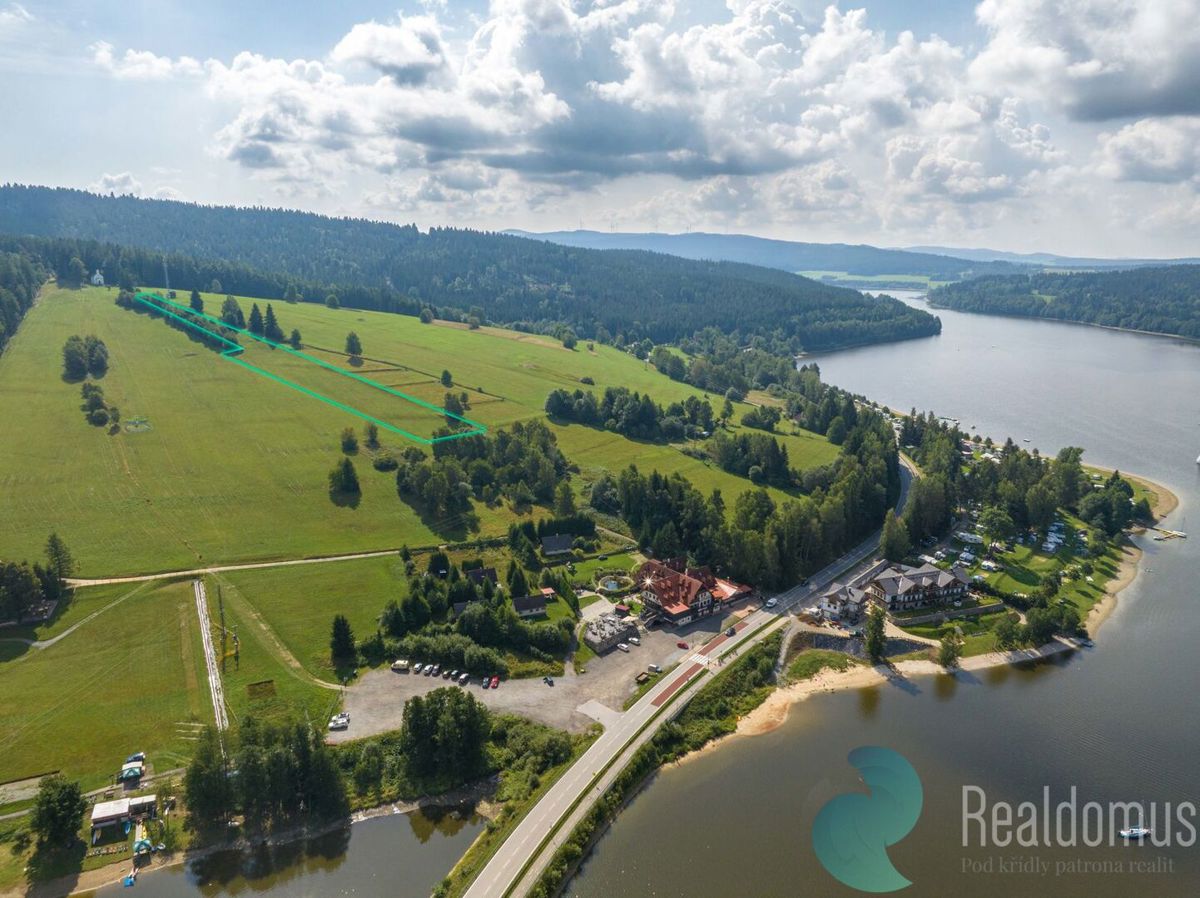 Fotografie 2 - Prodej pozemku · Komerční