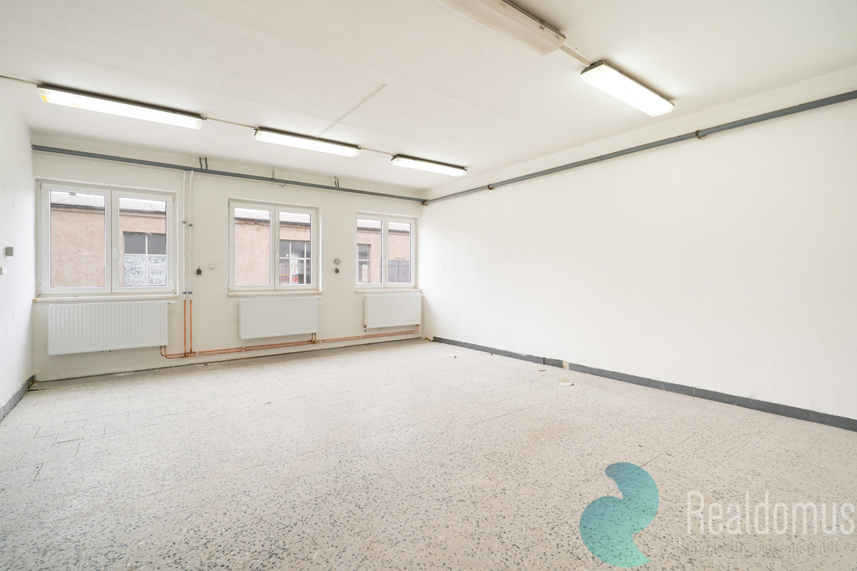 Photo 3 - Commercial property for rent · 128 m²