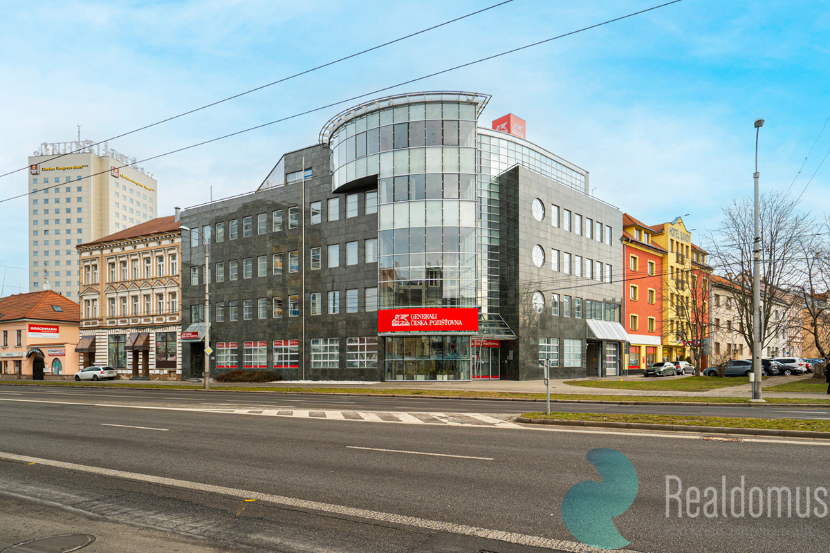 Photo 1 - Commercial property for rent · Office · 844 m²