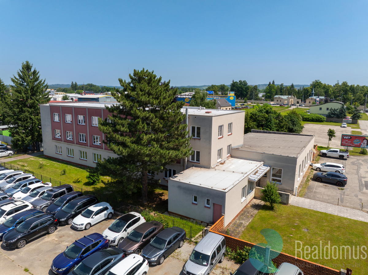Fotografie 1 - Pronájem komerční nemovitosti · Kancelář · 351 m²