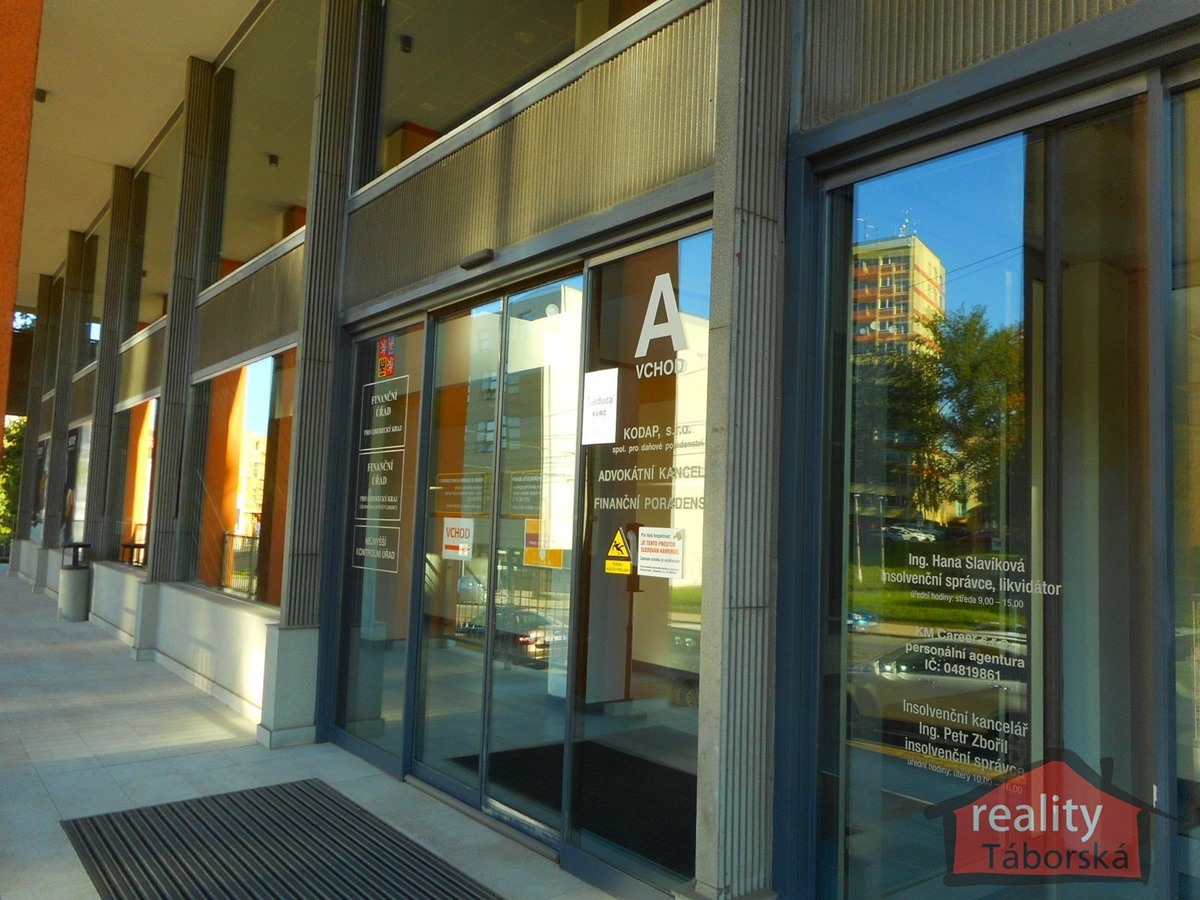 Photo 2 - Commercial property for rent · 262 m²