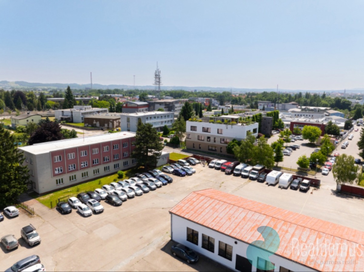 Фото 4 - Продажа коммерческой недвижимости · Офис · 1 260 m²