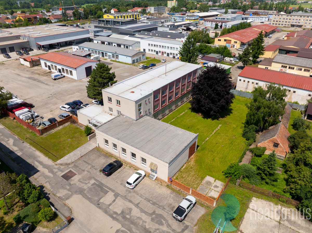 Фото 2 - Продажа коммерческой недвижимости · Офис · 1 260 m²