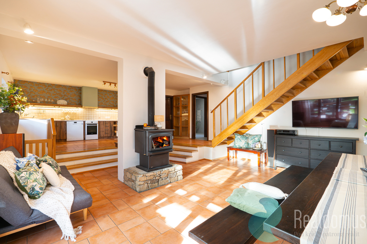 Фото 3 - Продаж будинку · Котедж · 267 m²