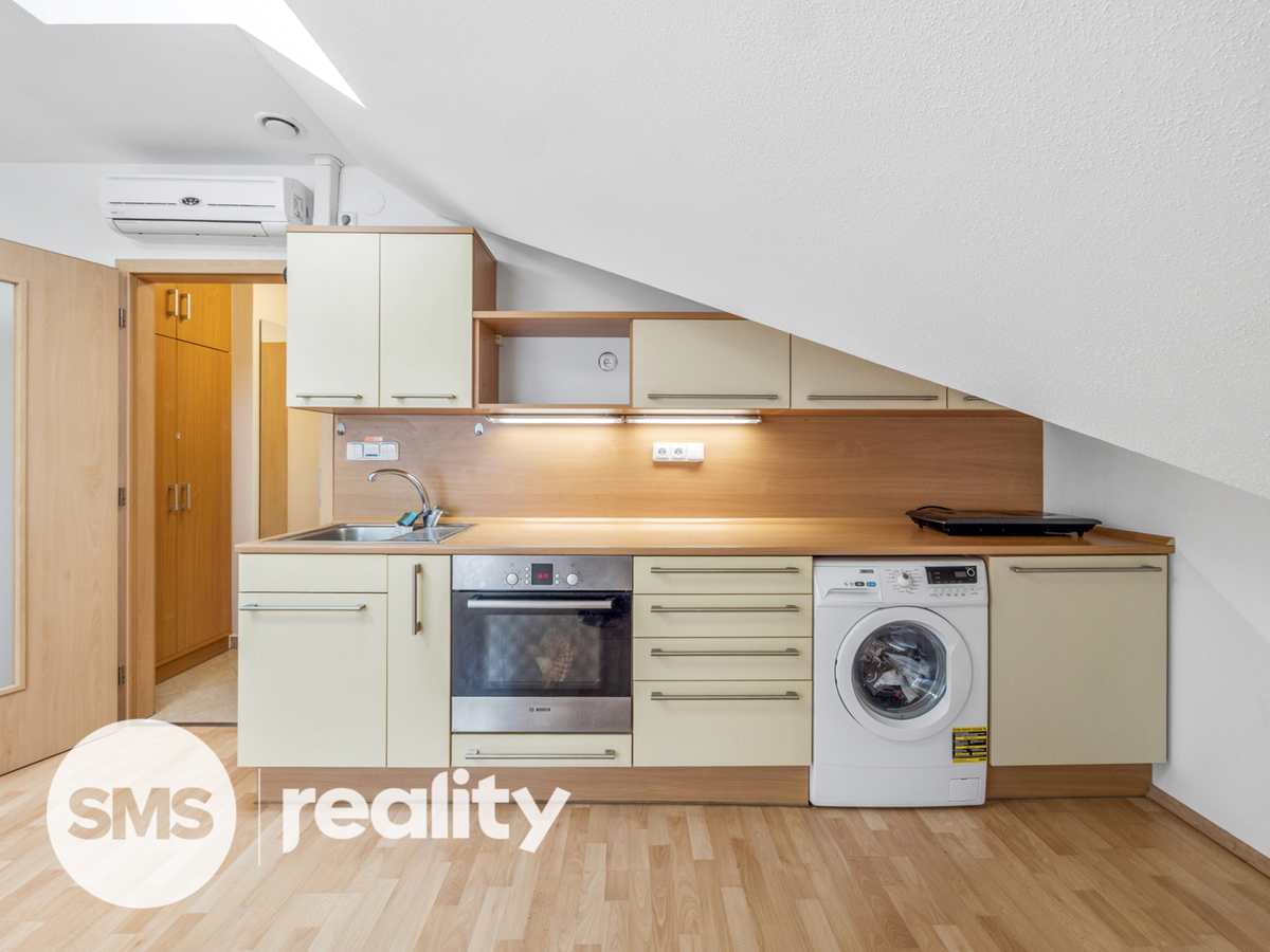 Photo 1 - Apartment for rent · 1+kk · 29 m²