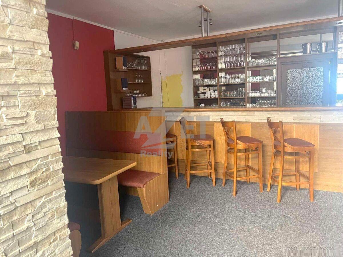 Фото 3 - Продажа коммерческой недвижимости · 230 m²