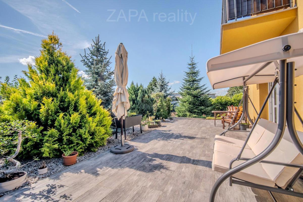 Фото 1 - Продаж будинку · Сімейний будинок · 254 m²