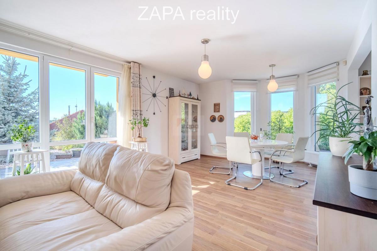 Фото 4 - Продаж будинку · Сімейний будинок · 254 m²