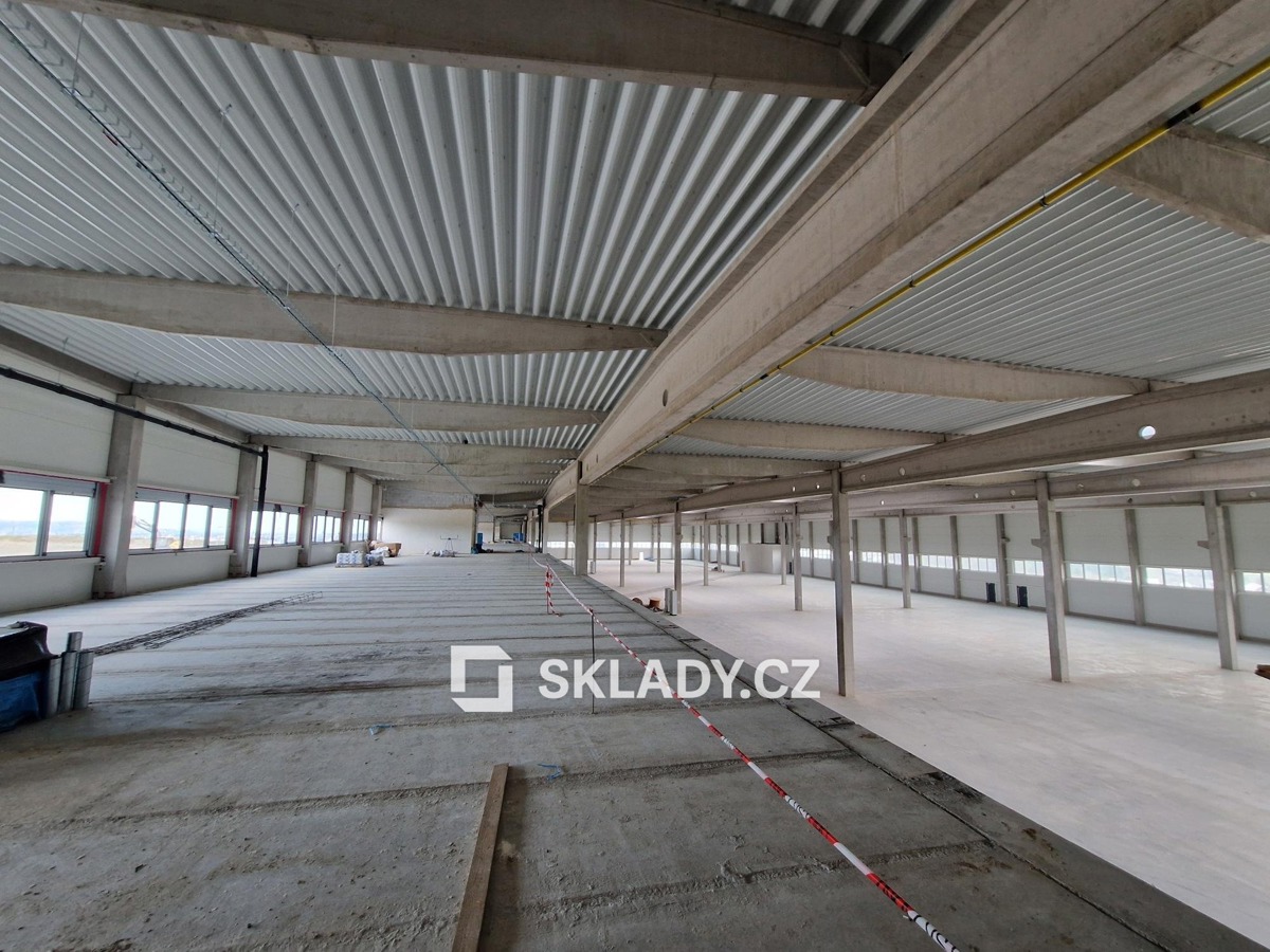 Photo 1 - Commercial property for rent · 5 100 m²