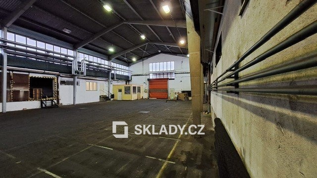 Photo 4 - Commercial property for rent · Warehouse · 400 m²