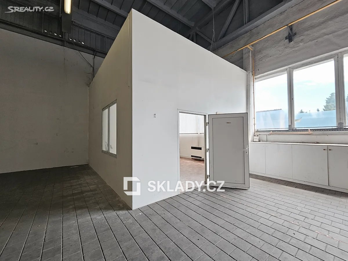 Фото 4 - Аренда коммерческой недвижимости · 1 463 m²