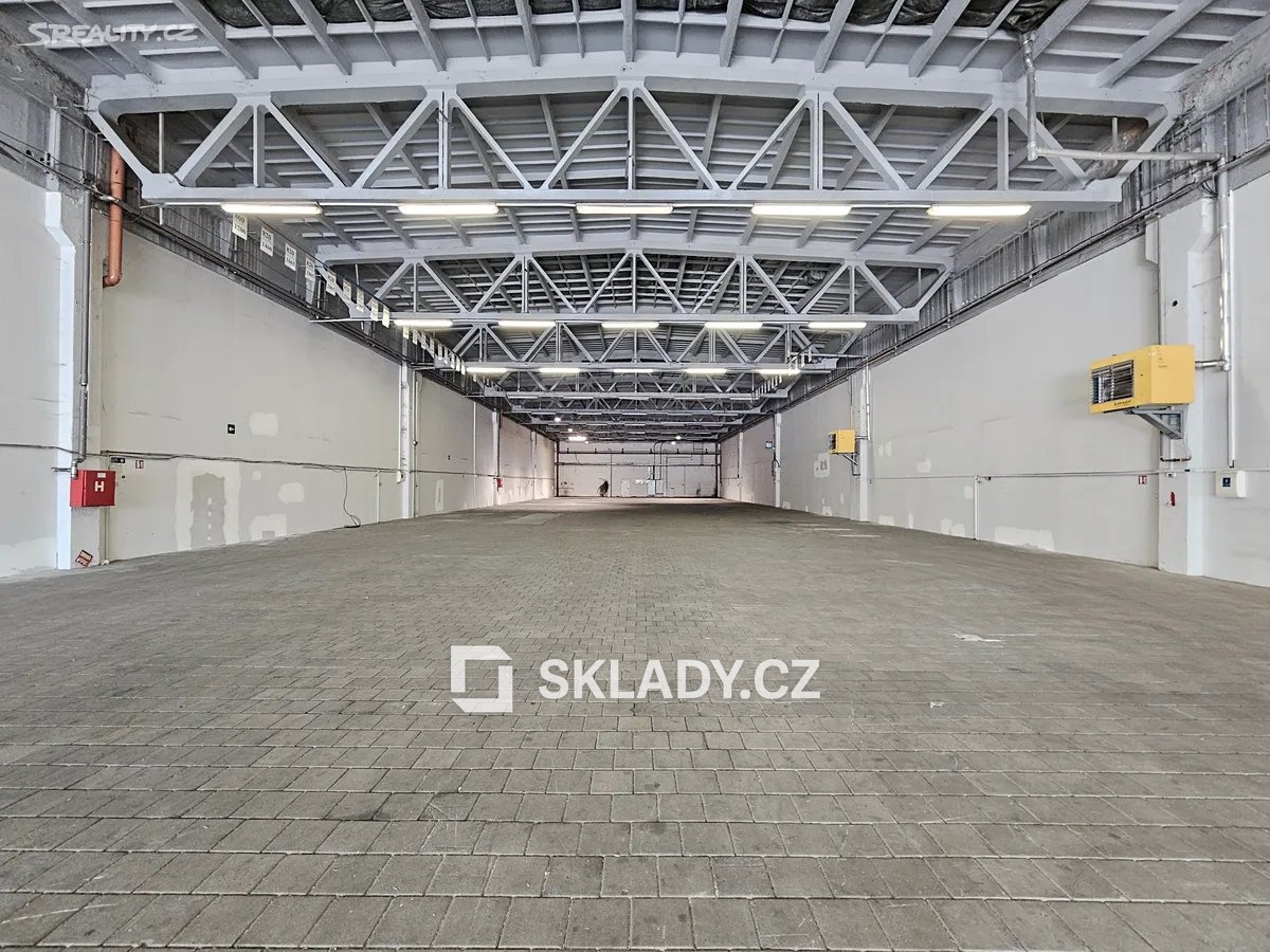 Фото 3 - Аренда коммерческой недвижимости · 1 463 m²