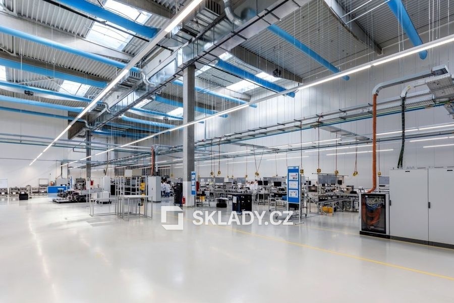 Photo 4 - Commercial property for rent · Warehouse · 6 500 m²