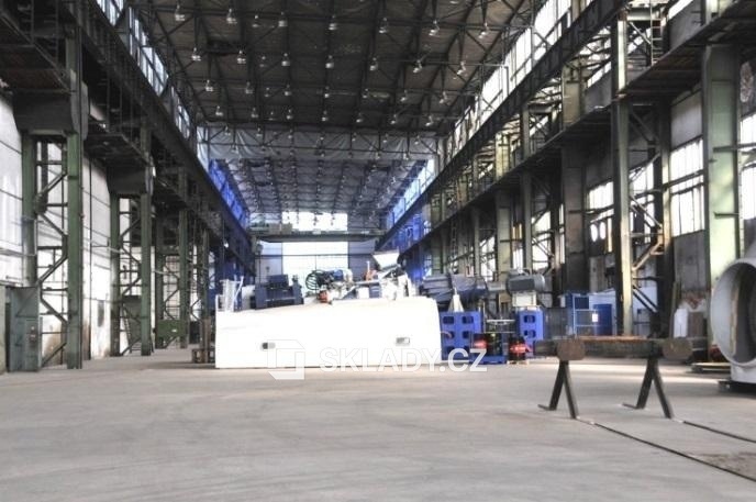 Photo 2 - Commercial property for rent · Manufacturing facility · 5 000 m²