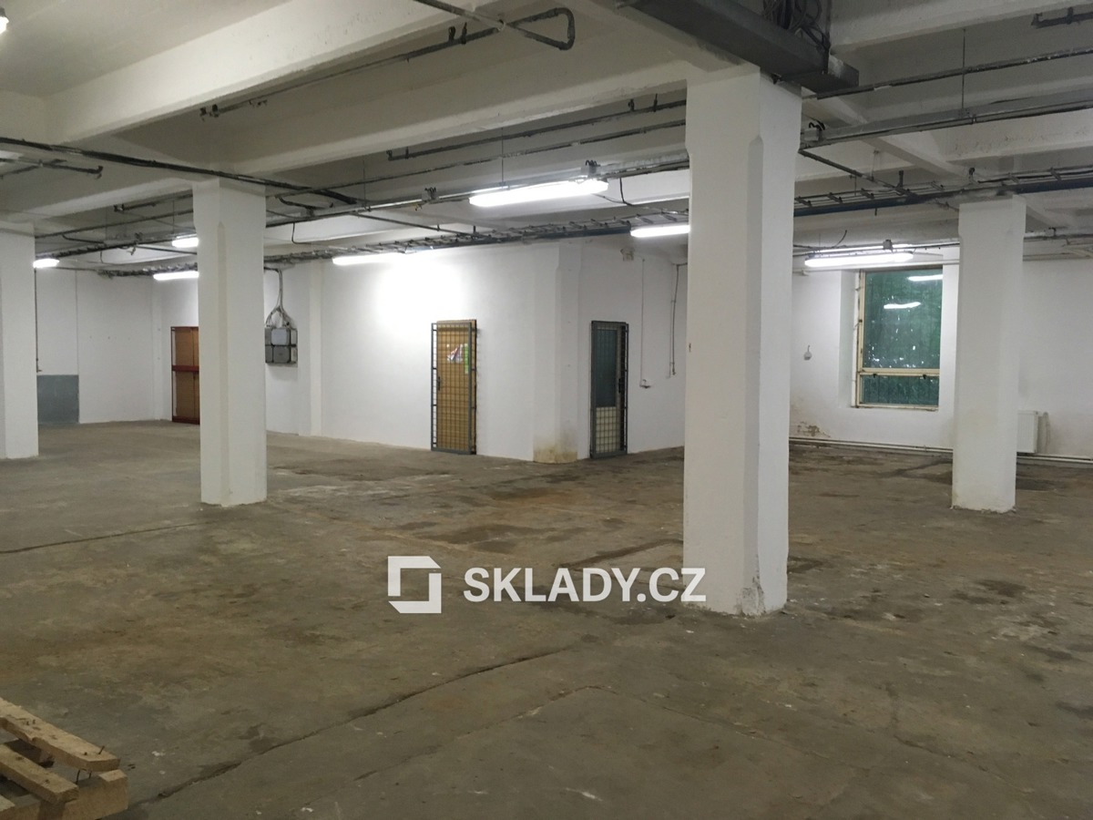 Photo 1 - Commercial property for rent · 840 m²