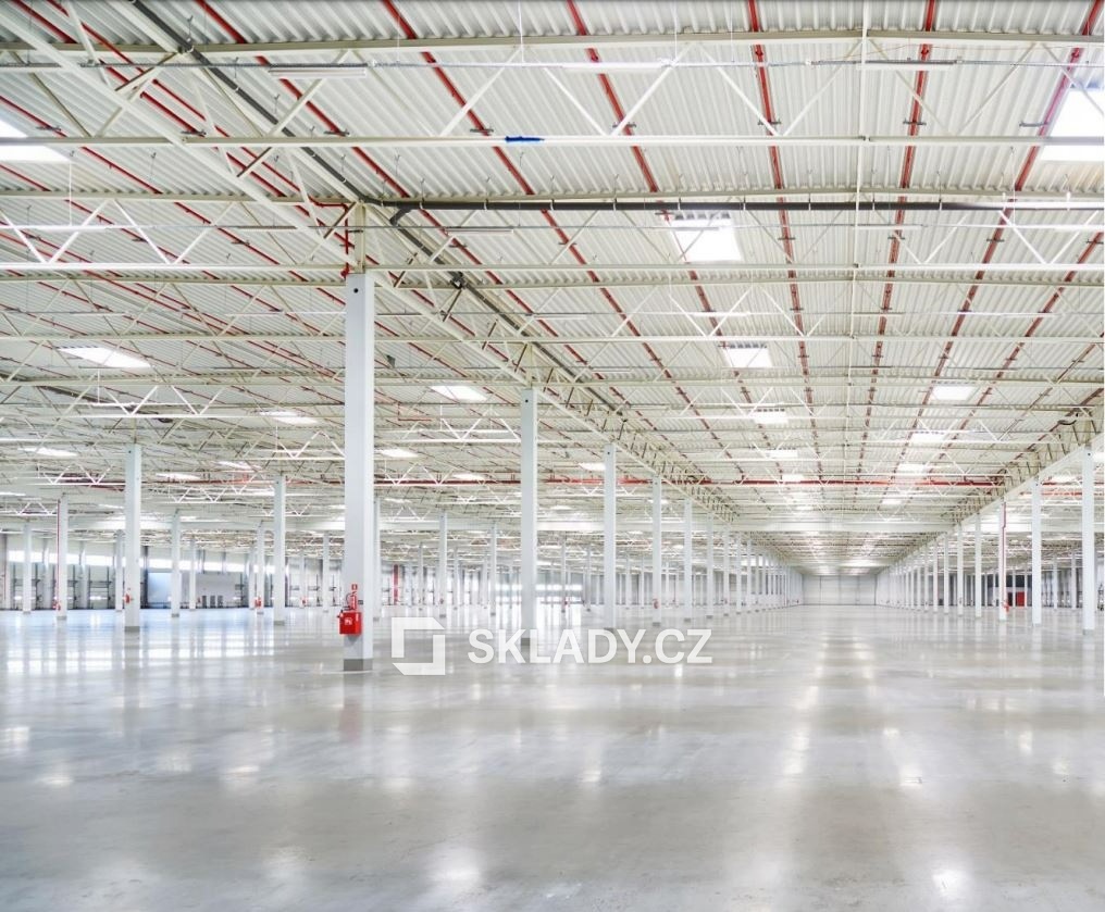 Fotografie 1 - Pronájem komerční nemovitosti · 3 000 m²