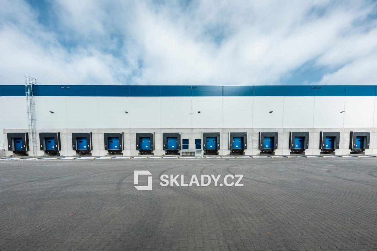 Фото 4 - Аренда коммерческой недвижимости · Склад · 9 330 m²