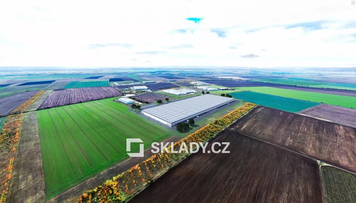 Фото 2 - Аренда коммерческой недвижимости · Склад · 9 330 m²