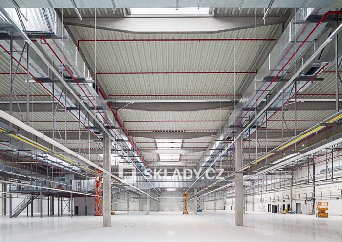 Hình ảnh 2 - Bất động sản thương mại cho thuê · 7 600 m²