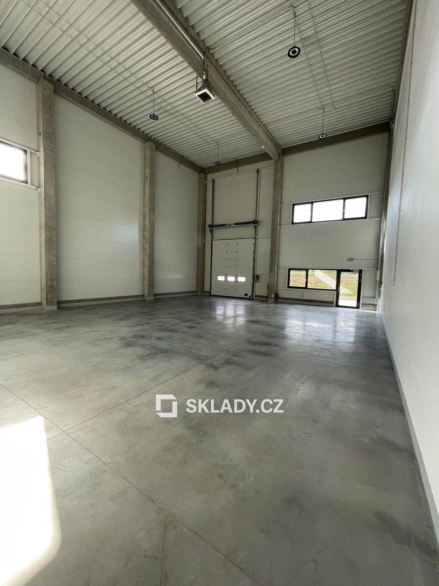Photo 2 - Commercial property for rent · 192 m²