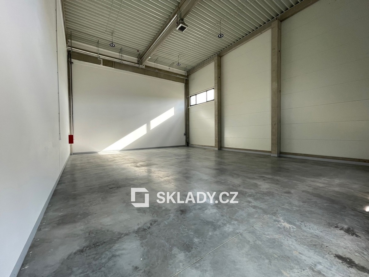 Photo 3 - Commercial property for rent · 192 m²