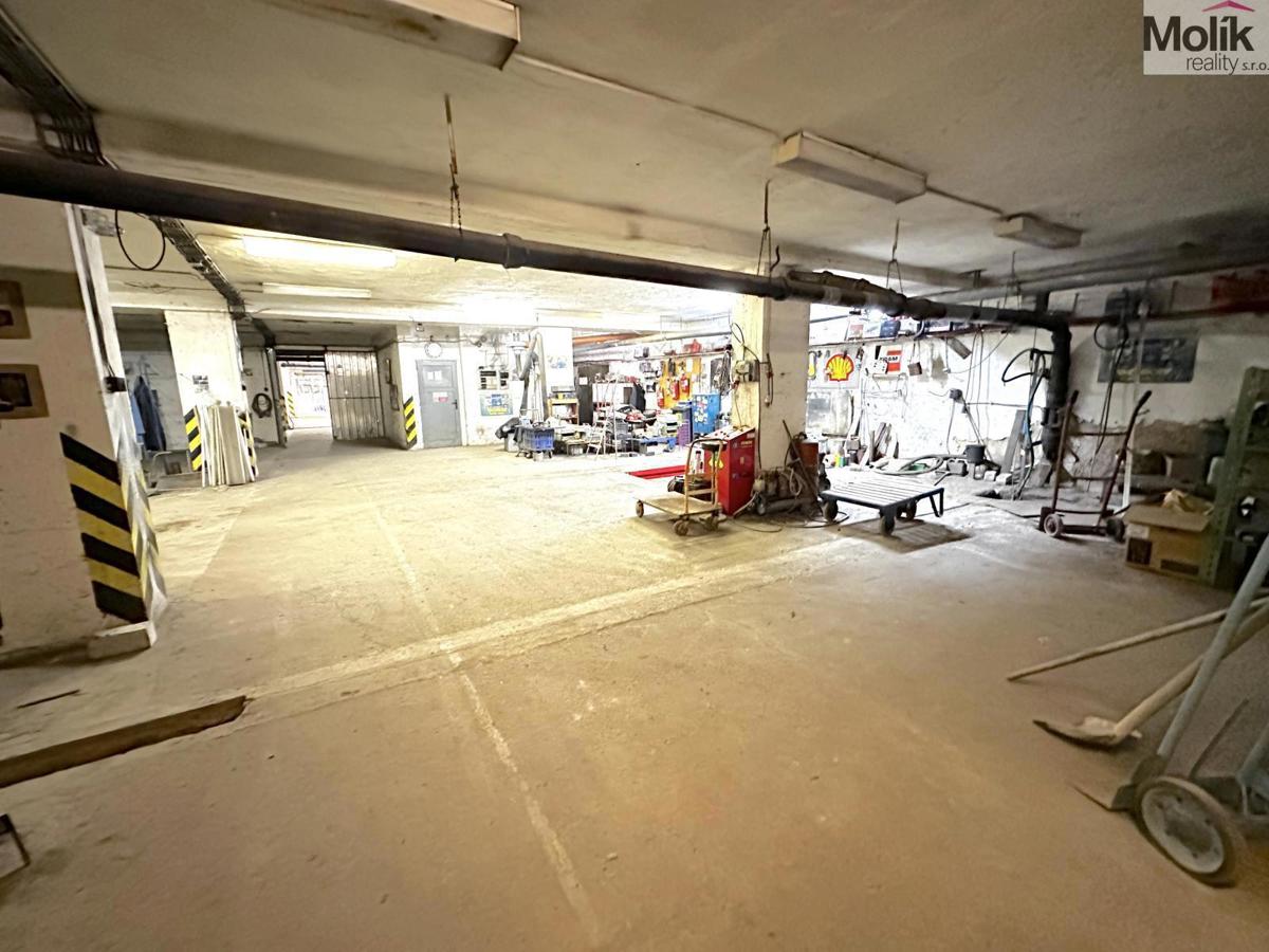 Fotografie 1 - Pronájem komerční nemovitosti · Sklad · 1 046 m²